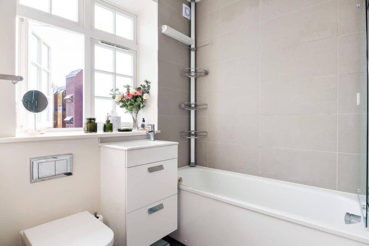 Large Luxury Studio In Heart Of Richmond Richmond  Exteriör bild